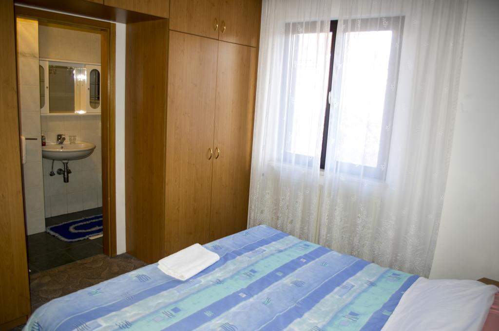 Rooms Hunter Малинска Экстерьер фото