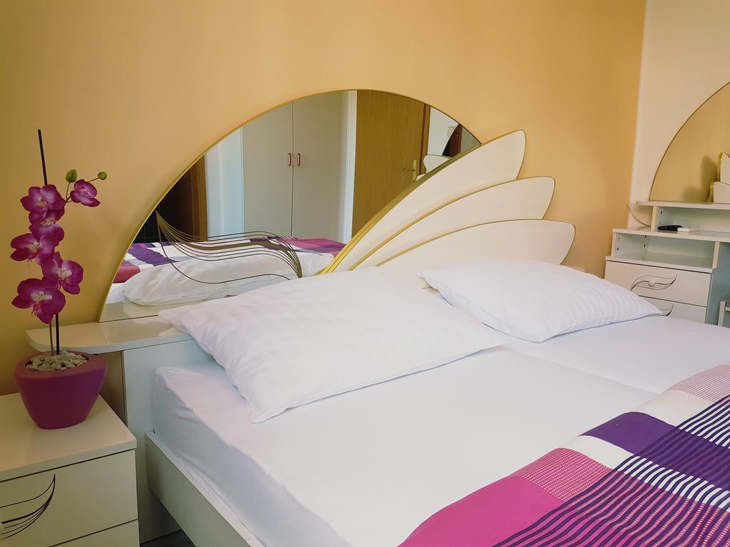 Rooms Hunter Малинска Экстерьер фото